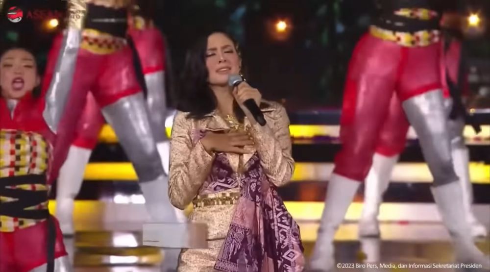 gaya seleb saat jadi pengisi acara di KTT Asean 2023 © berbagai sumber