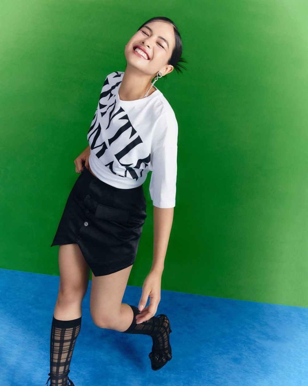 pesona Maudy Ayunda disebut mirip Jennie Blackpink © 2023 brilio.net pesona Maudy Ayunda disebut mirip Jennie Blackpink © 2023 brilio.net