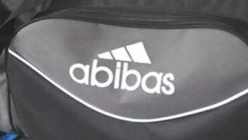 Pelesetan brand ternama di tas  Berbagai sumber