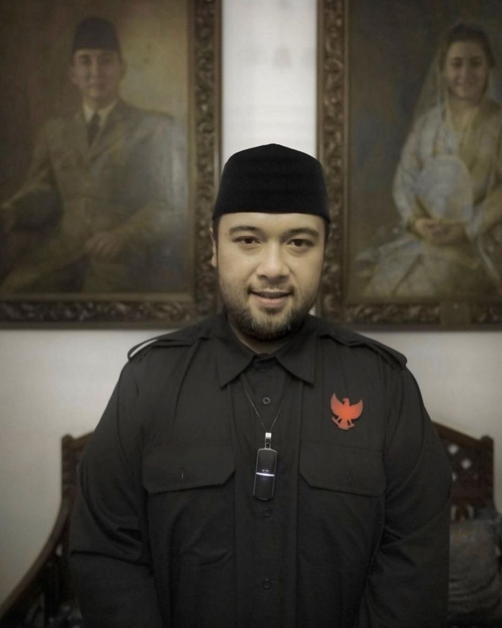 Bocah gembul anak sambung Suzzanna ini ternyata cucu Presiden Soekarno, intip 9 potret terbarunya 