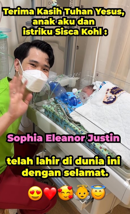 momen sisca kohl melahirkan anak pertama © berbagai sumber