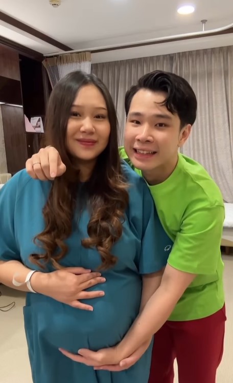 momen sisca kohl melahirkan anak pertama © berbagai sumber