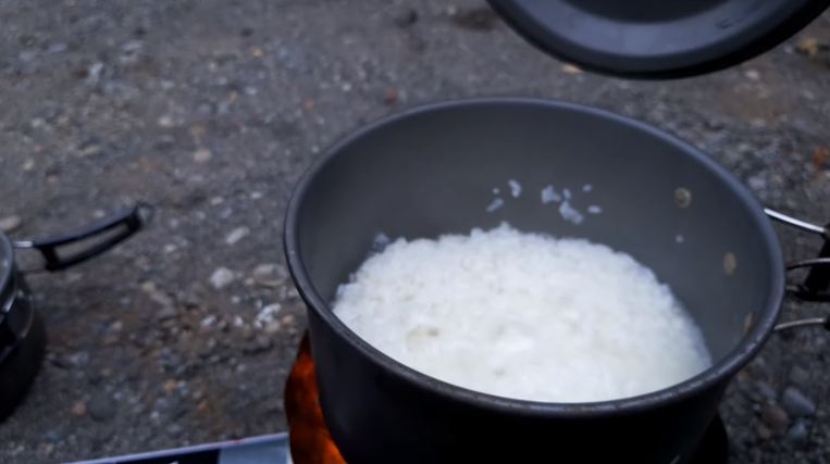 Cara mudah masak nasi pakai nesting, hasilnya matang sempurna dan antigosong