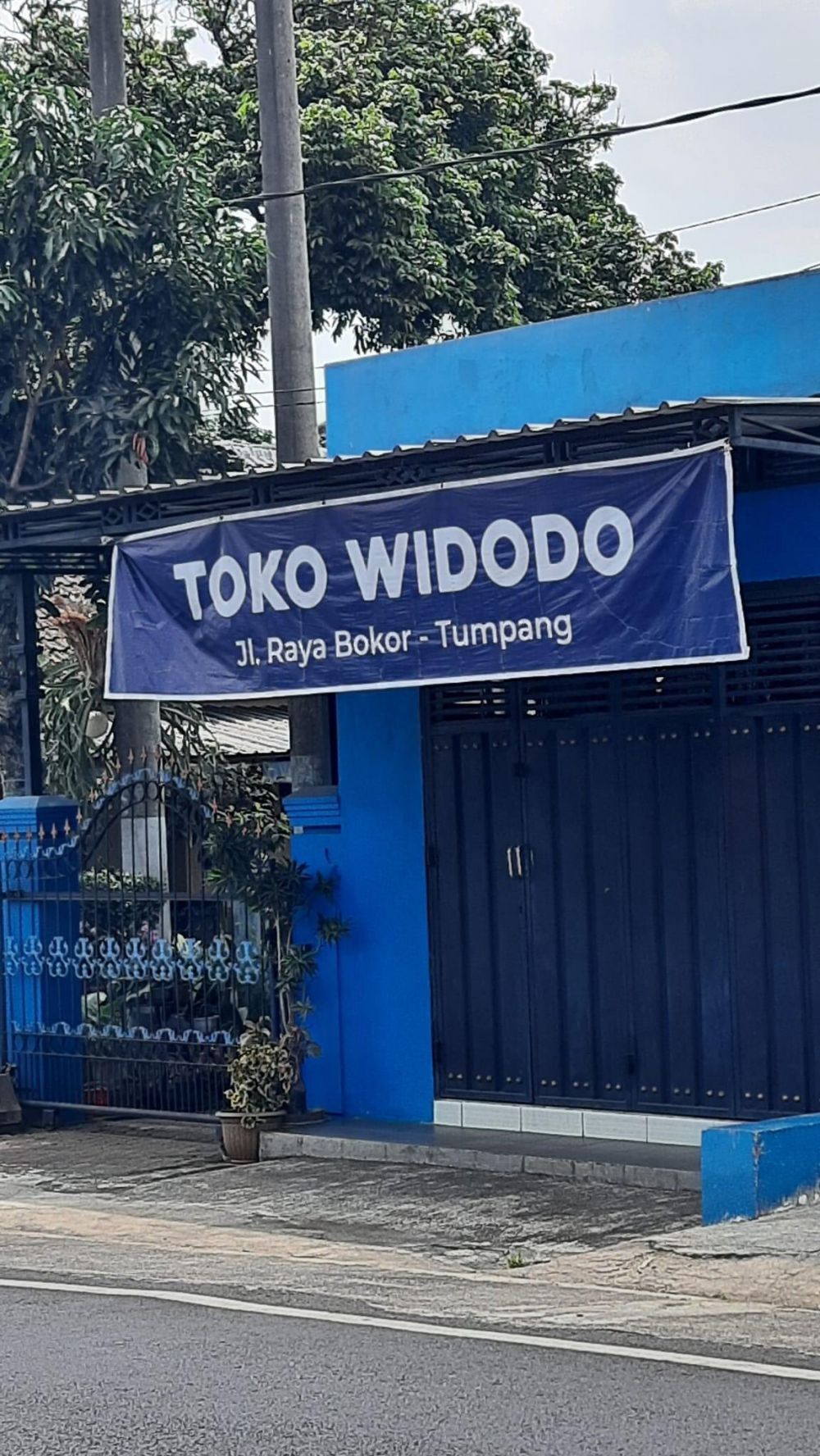 Tulisan lucu toko kelewat absurd Berbagai sumber Tulisan lucu toko kelewat absurd Berbagai sumber