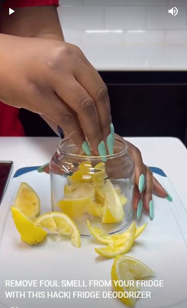 Bermodal 1 ampas dapur, begini cara ampuh menghilangkan bau tak sedap di dalam kulkas