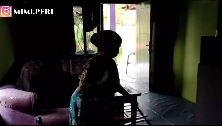 penampakan hunian lama Mimi Peri yang berdinding kayu © 2023 brilio.net