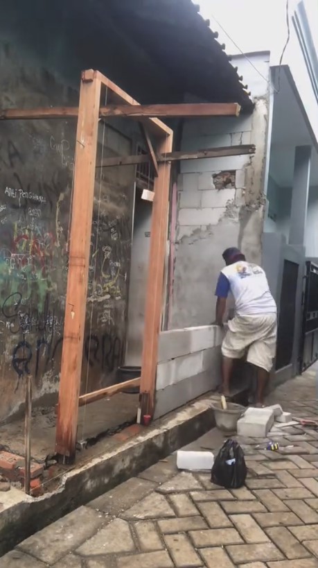 renovasi kamar penuh coretan © 2023 brilio.net