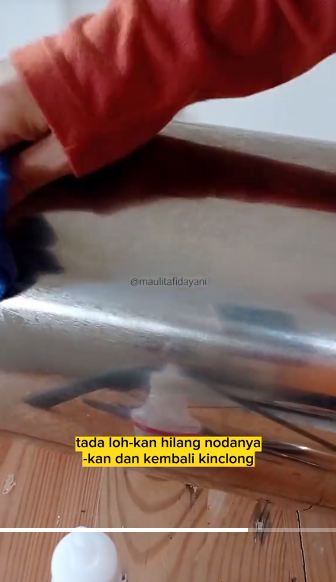 Tanpa sabun cuci piring, ini cara hilangkan kerak di permukaan termos cuma pakai 1 bahan dapur
