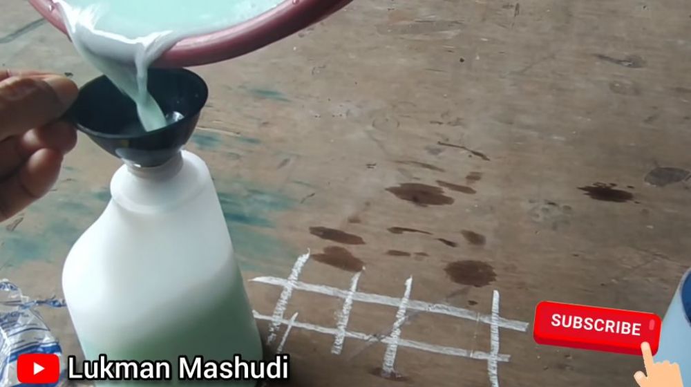 Lebih ramah lingkungan, ini trik mengusir rayap di pintu atau perabot kayu hanya pakai 2 bahan dapur