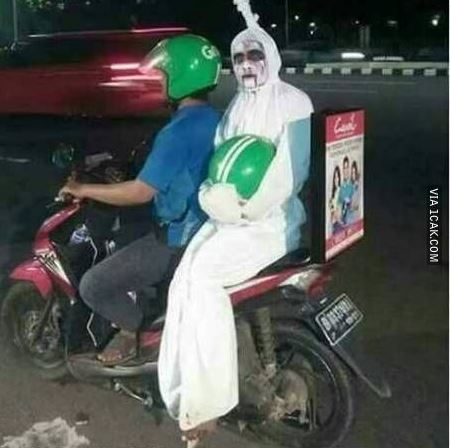 Potret kocak momen driver ojek online dapat penumpang aneh Berbagai sumber