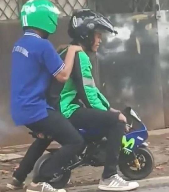 Potret kocak momen driver ojek online dapat penumpang aneh Berbagai sumber