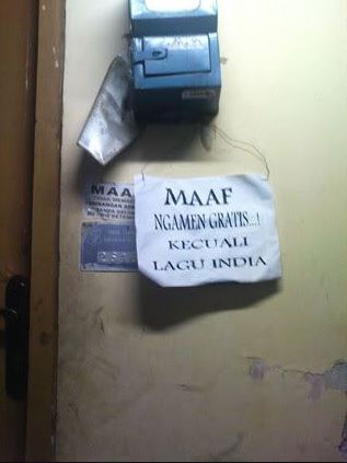 Potret kocak imbauan di pintu rumah bikin nyengir Berbagai sumber Potret kocak imbauan di pintu rumah bikin nyengir Berbagai sumber