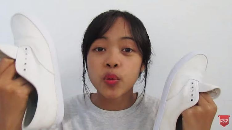 Cuma modal 2 bahan dapur, begini cara membersihkan sepatu putih menguning agar bersih tanpa pemutih