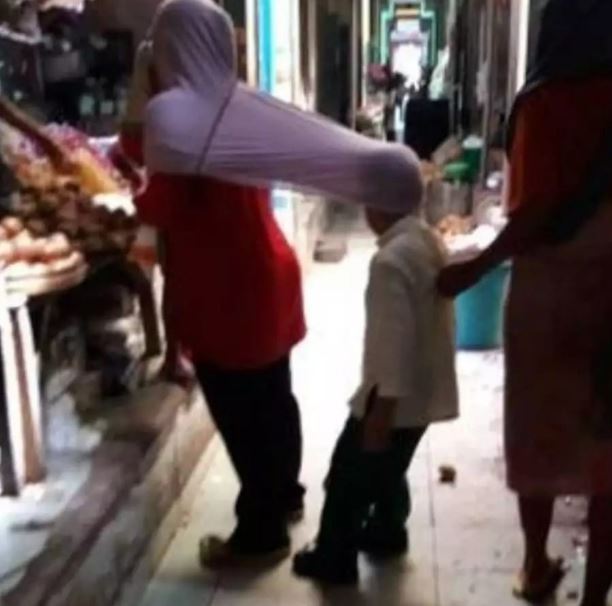 potret kocak bocah ketika diajak belanja Berbagai sumber potret kocak bocah ketika diajak belanja Berbagai sumber