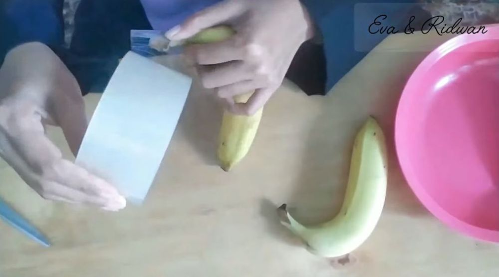 Cara menyimpan pisang matang di kulkas, tak lembek dan menghitam sampai 1 minggu