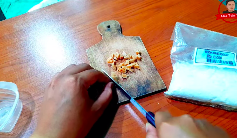 Bukan pakai lada bubuk, ini trik mudah bikin racun tikus cuma pakai 1 bahan dapur