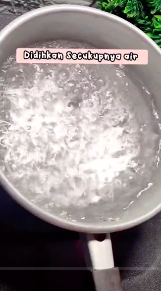 Tanpa bahan tambahan, ini trik masak sagu mutiara agar mengembang dan antilengket dalam waktu 12 menit