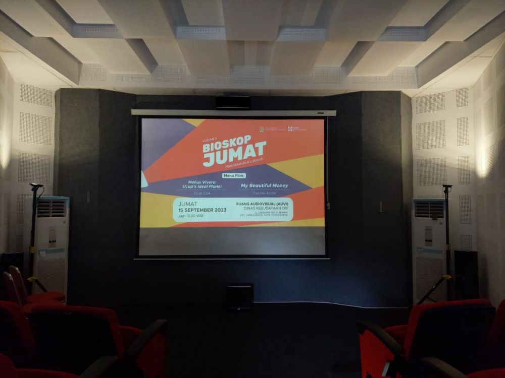 Klub DIY Menonton hadirkan ruang pertemuan Berbagai sumber Klub DIY Menonton hadirkan ruang pertemuan Berbagai sumber