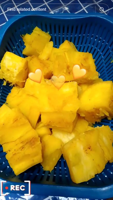 Tanpa garam dan bawang putih, ini trik rebus singkong agar hasilnya merekah, pulen, dan gurih maksimal