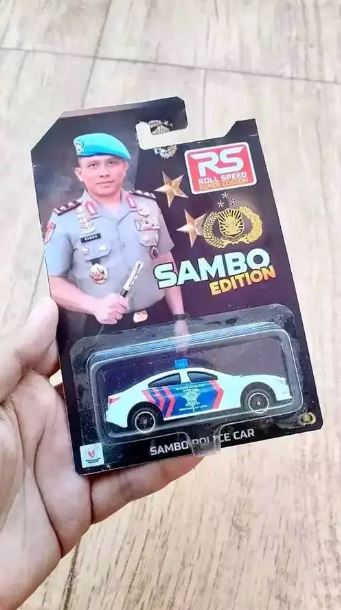 Potret kocak orang beli mainan Berbagai sumber Potret kocak orang beli mainan Berbagai sumber