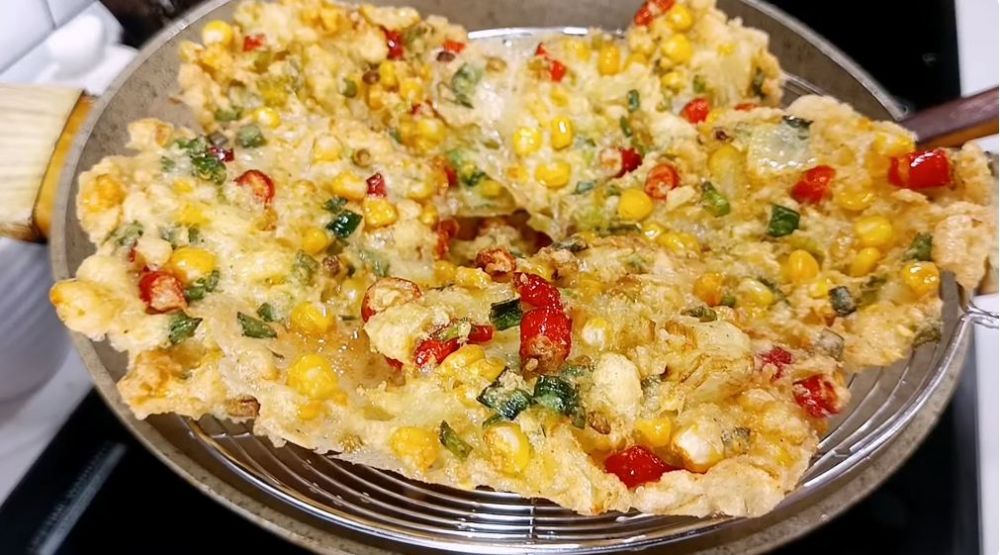 Tak perlu tepung terigu, ini trik bikin bakwan jagung yang renyah dan tak hancur saat digoreng
