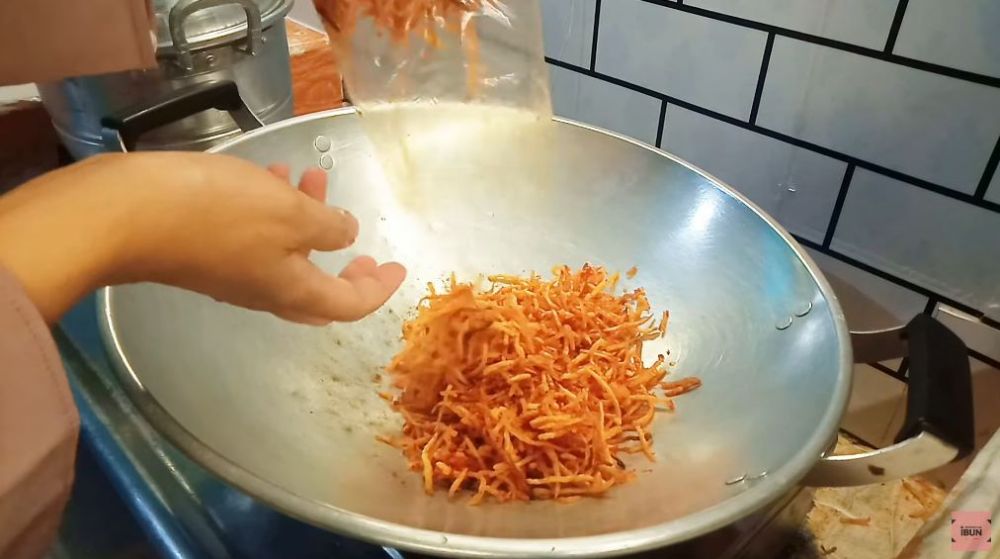 Cara agar kentang mustofa terlanjur lembek dan melempem jadi renyah kembali meski tanpa oven