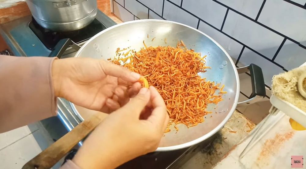 Cara agar kentang mustofa terlanjur lembek dan melempem jadi renyah kembali meski tanpa oven
