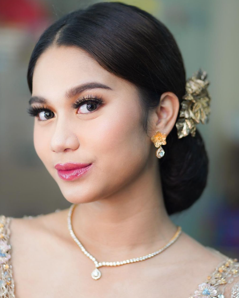 Azizah Salsha dengan riasan © berbagai sumber