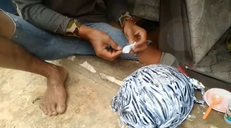 Tanpa baking soda, begini cara cepat hilangkan kerak di pantat wajan pakai 2 bahan dapur