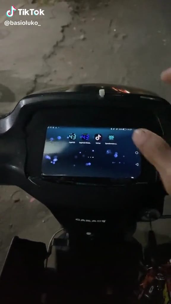 Speedometer modif kelewat canggih © TikTok Speedometer modif kelewat canggih © TikTok