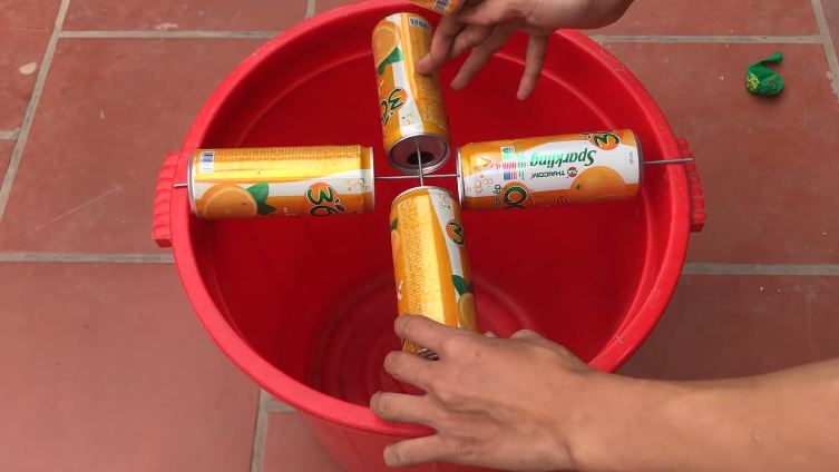 Bukan diberi racun, begini cara mudah bikin perangkap tikus cuma modal 1 sampah dapur