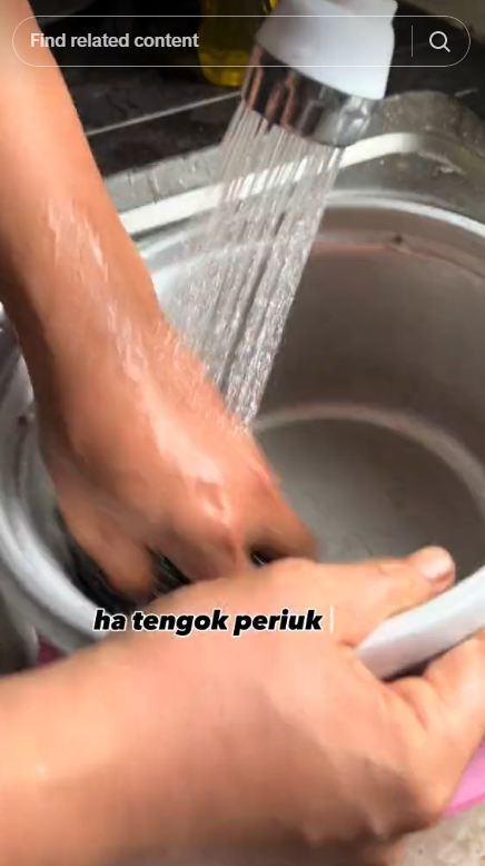 Cara ampuh agar nasi tak cepat basi dan berkerak meski disimpan di rice cooker, pakai 1 bumbu dapur