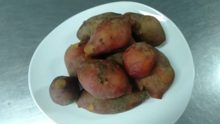 Trik mudah merebus ubi jalar agar hasilnya empuk, kesat, dan tidak mudah basi