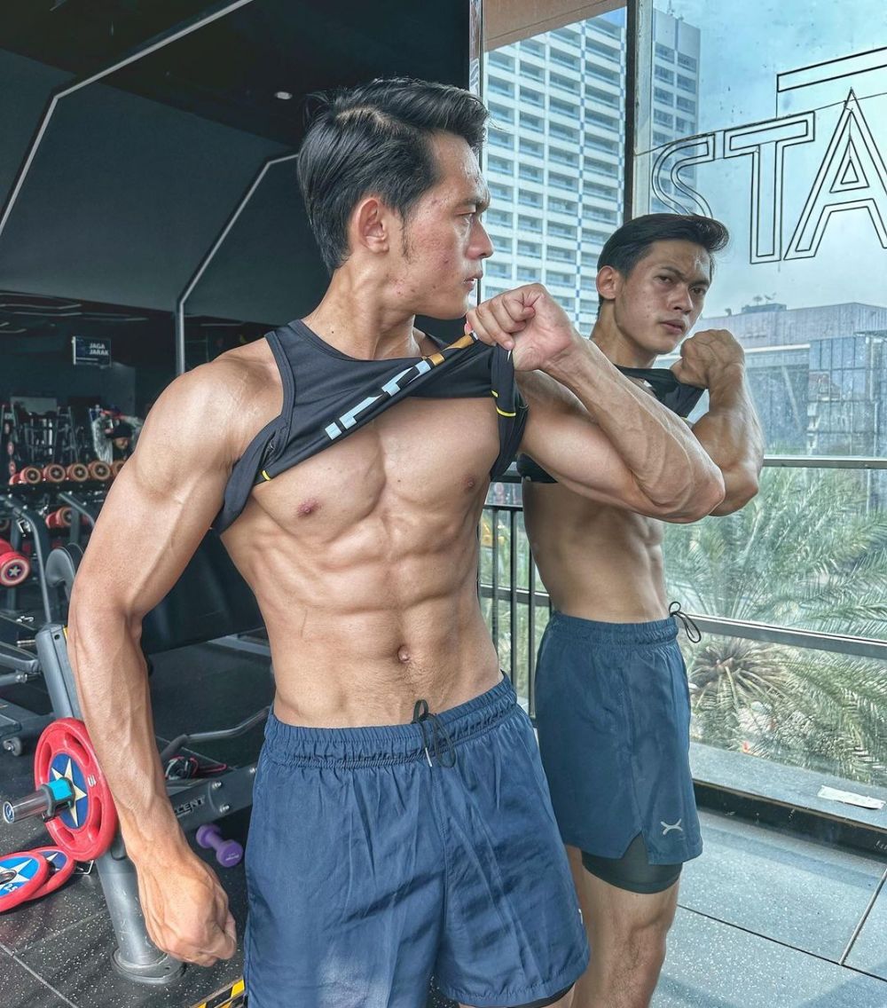 potret terbaru irfan sebaztian mantan kekasih elly sugigi © instagram potret terbaru irfan sebaztian mantan kekasih elly sugigi © instagram