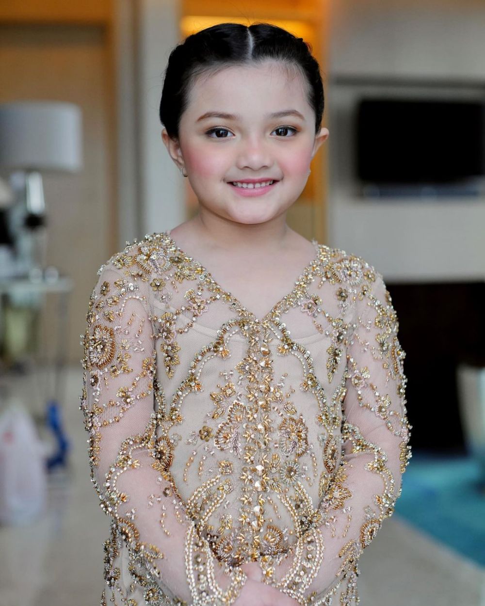 potret arsy hermansyah pakai kebaya © berbagai sumber potret arsy hermansyah pakai kebaya © berbagai sumber