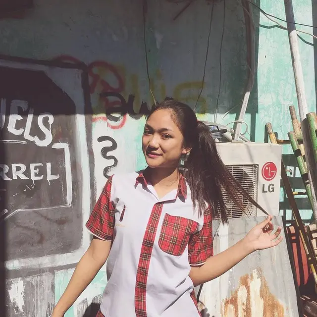 potret lawas marion jola saat sekolah © berbagai sumber