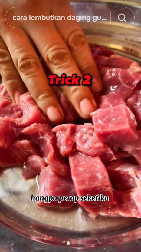 Tanpa direbus atau dimarinasi berjam-jam, begini trik mengempukkan daging pakai 1 bahan dapur