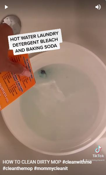 Cukup tambah 1 bahan dapur, begini trik bersihkan kain pel yang hitam dan dekil agar kembali kinclong