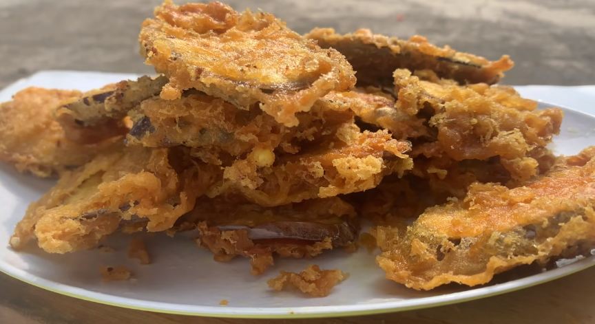 Trik bikin terong krispi semakin garing dan tak menyerap banyak minyak cukup tambah 2 bahan dapur