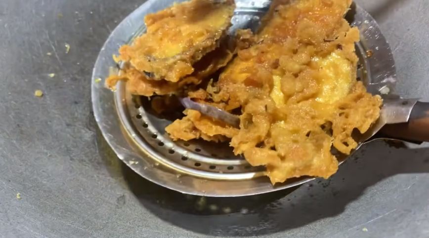 Trik bikin terong krispi semakin garing dan tak menyerap banyak minyak cukup tambah 2 bahan dapur