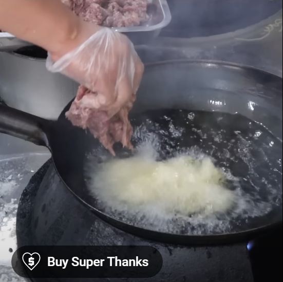 Bukan direbus, begini cara marinasi daging sapi supaya lebih empuk meski tanpa nanas atau daun pepaya