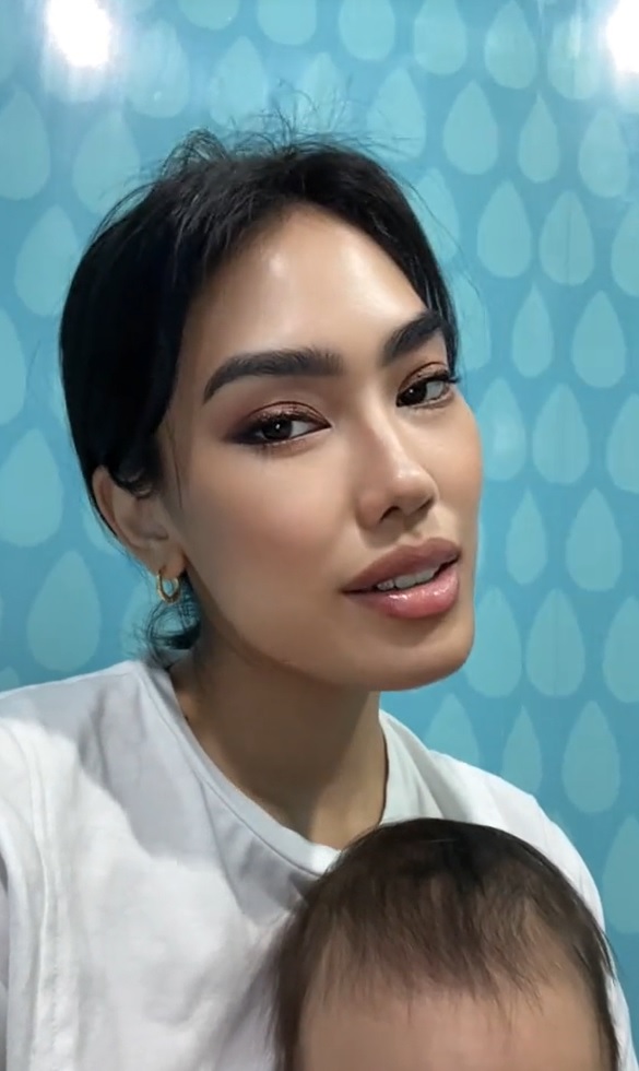 gaya seleb ikutan pakai filter bold glamour ala ivan gunawan © berbagai sumber