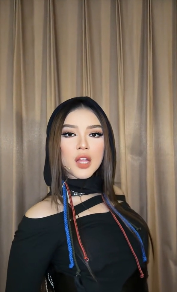 gaya seleb ikutan pakai filter bold glamour ala ivan gunawan © berbagai sumber