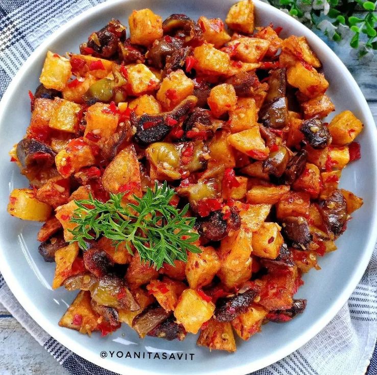25 Resep sambal goreng kentang rumahan, mudah dibuat dan bikin nagih