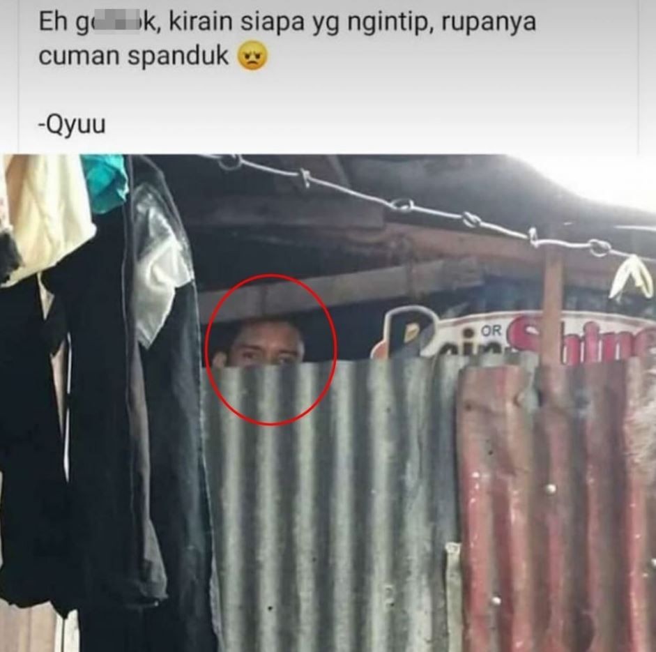 potret kocak ada yang ngintip © berbagai sumber