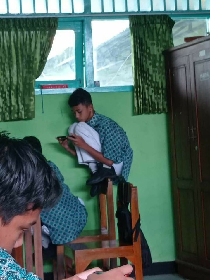 murid di bangku belakang © berbagai sumber