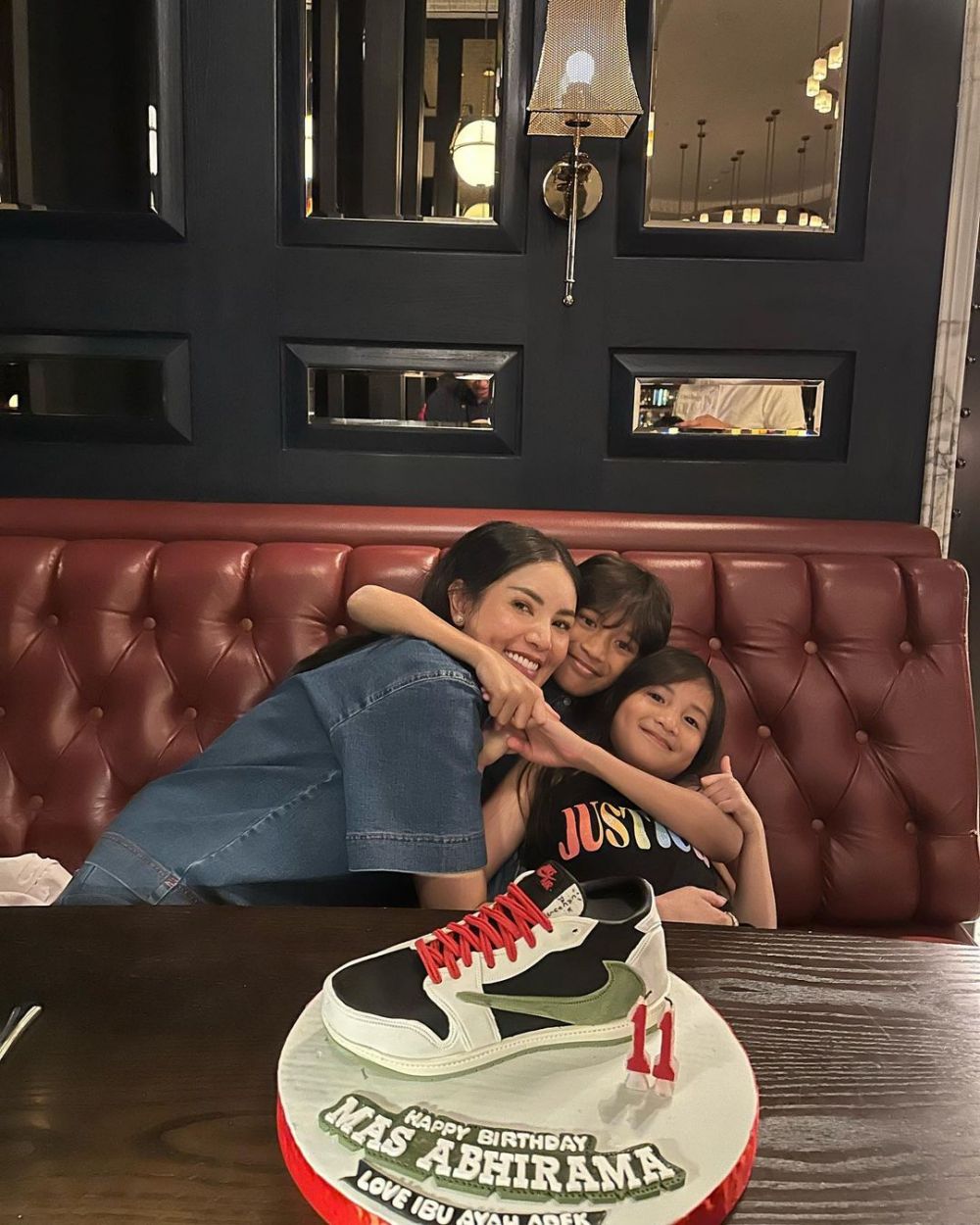  nindy ayunda dan mantan suami didoakan rujuk © berbagai sumber