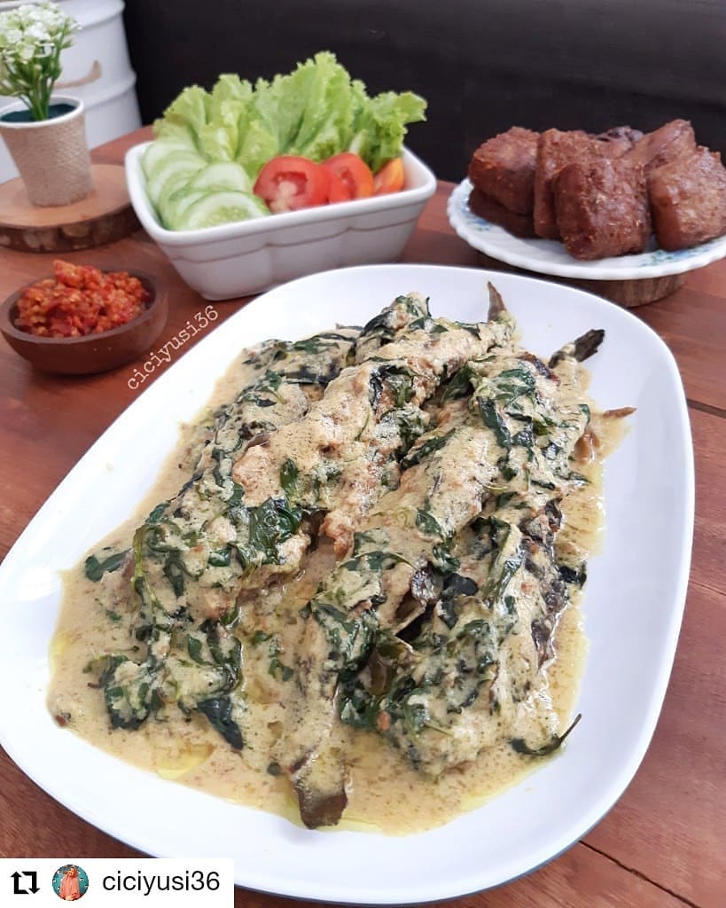 27 Resep mangut lele, gurih, pedas, dan bikin nambah nasi