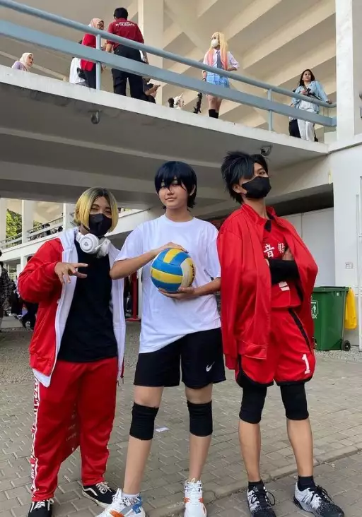 transformasi amel kembaran nike ardilla © instagram