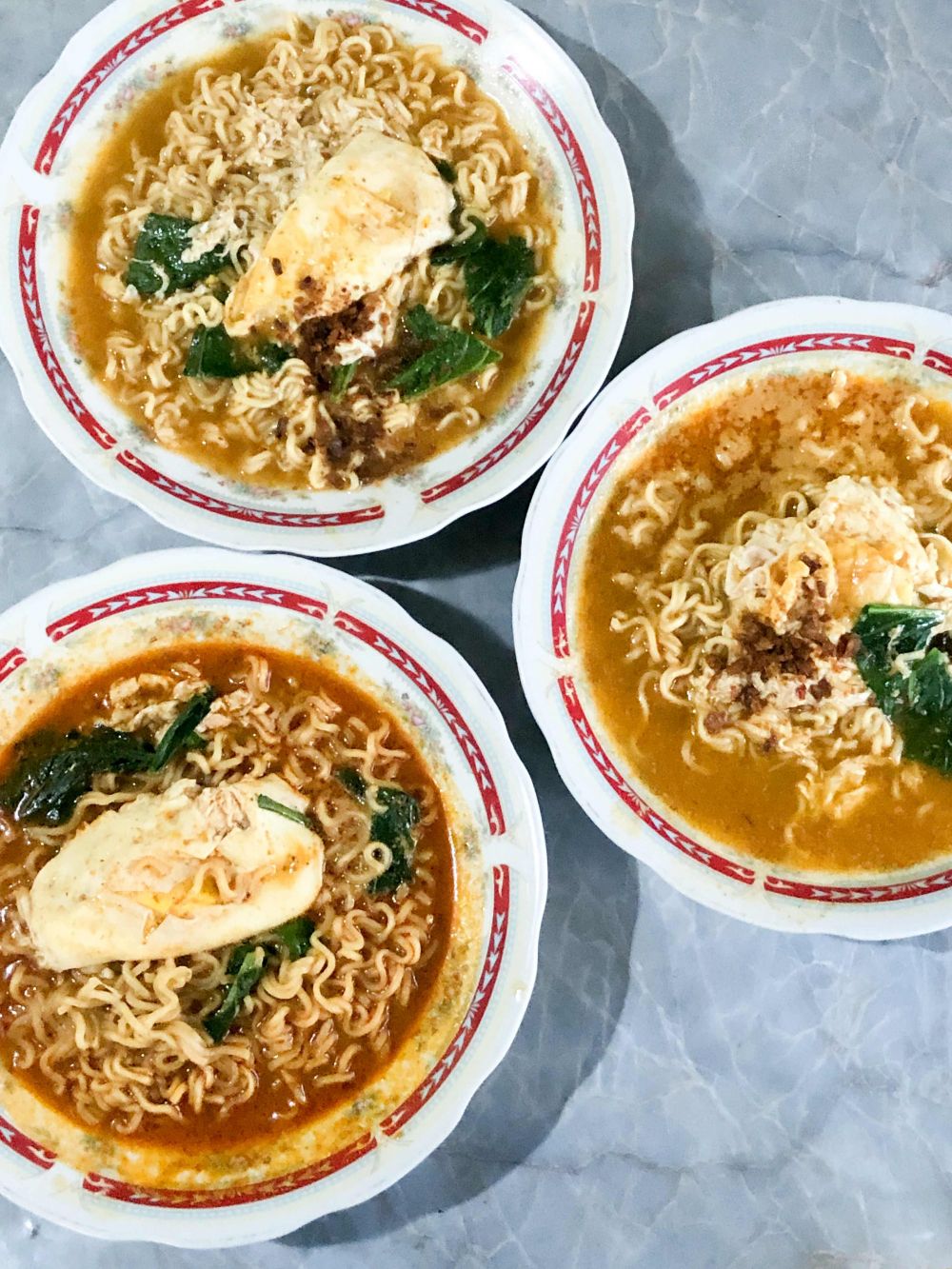 Lezatnya mi mercon buatan muazin Masjid Gedhe, tetap diburu pembeli walau ada di gang sempit